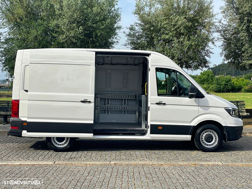 VW Crafter 2.0 TDI L3H3 IVA Dedutível - 6