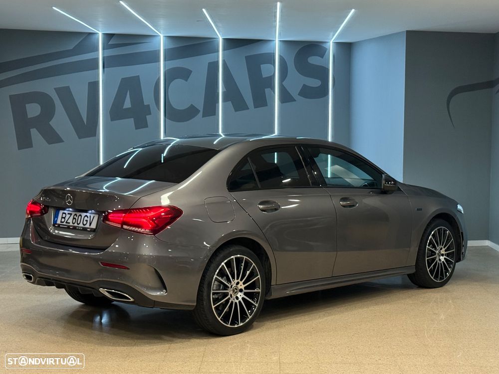 Mercedes-Benz A 250 Limousine e 8G-DCT AMG Line - 12