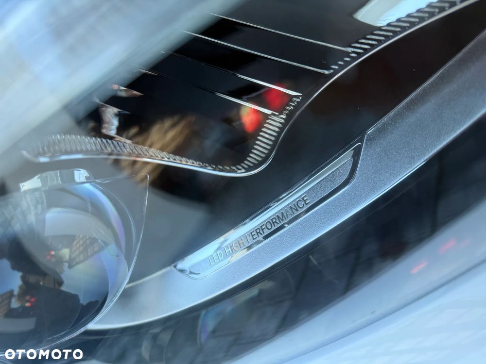 Mercedes-Benz Klasa C 180 (BlueTEC) d T 7G-TRONIC - 15