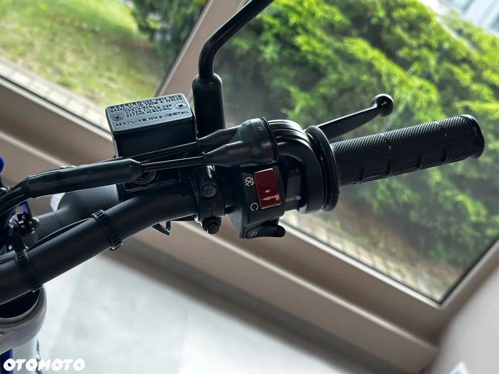 Yamaha WR - 8