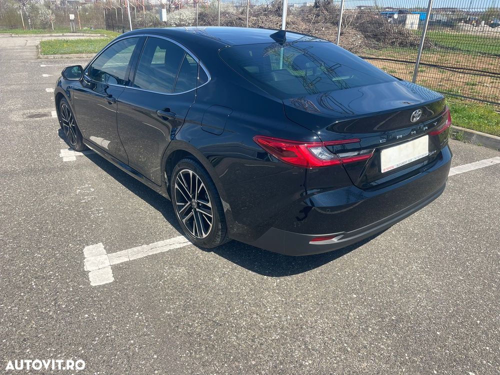 Toyota Camry 2.5 Dynamic - 3