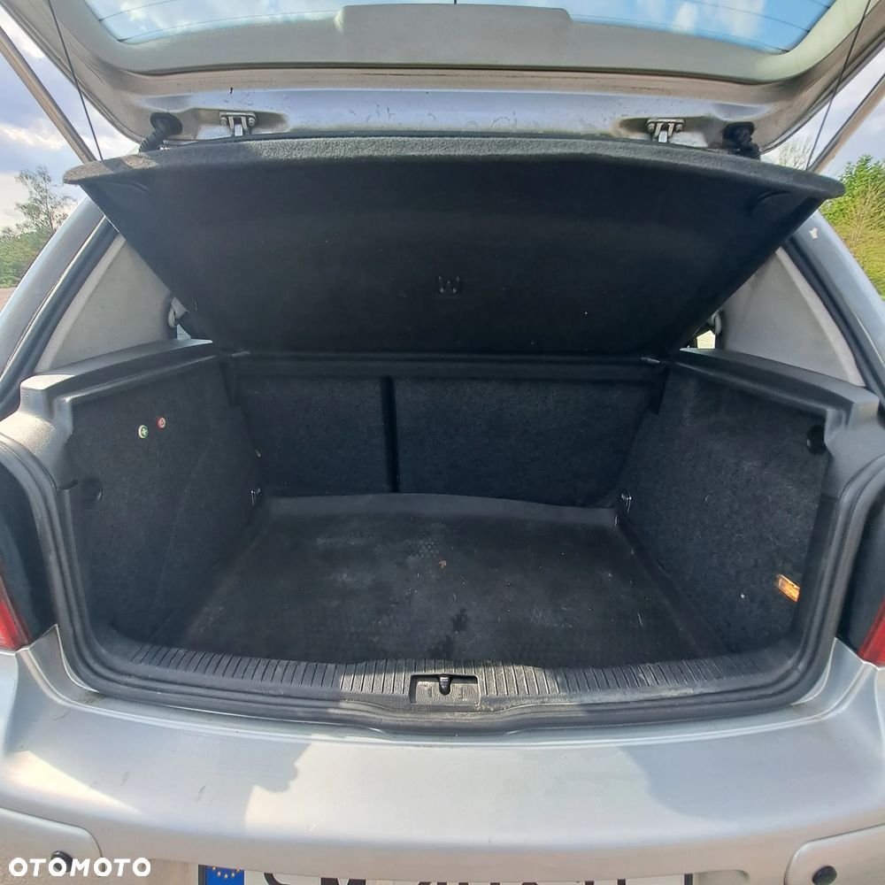 Volkswagen Golf - 15