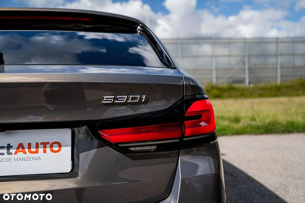 BMW Seria 5 530i xDrive mHEV M Sport sport - 15