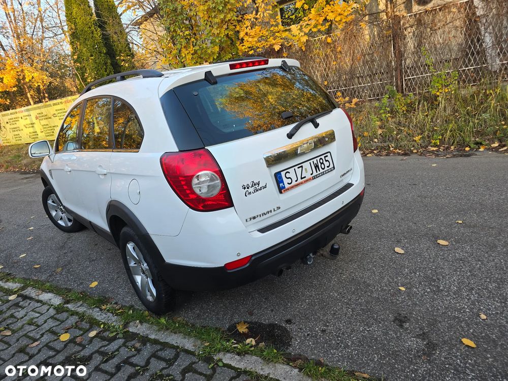 Chevrolet Captiva - 23