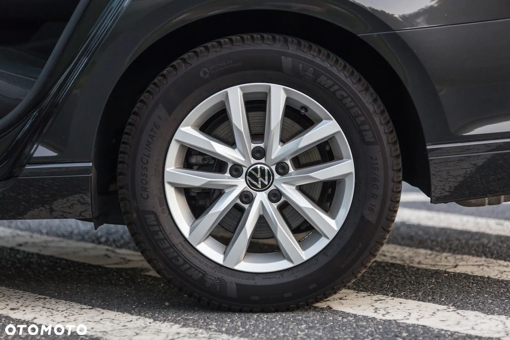 Volkswagen Passat 1.5 TSI EVO Business DSG - 9