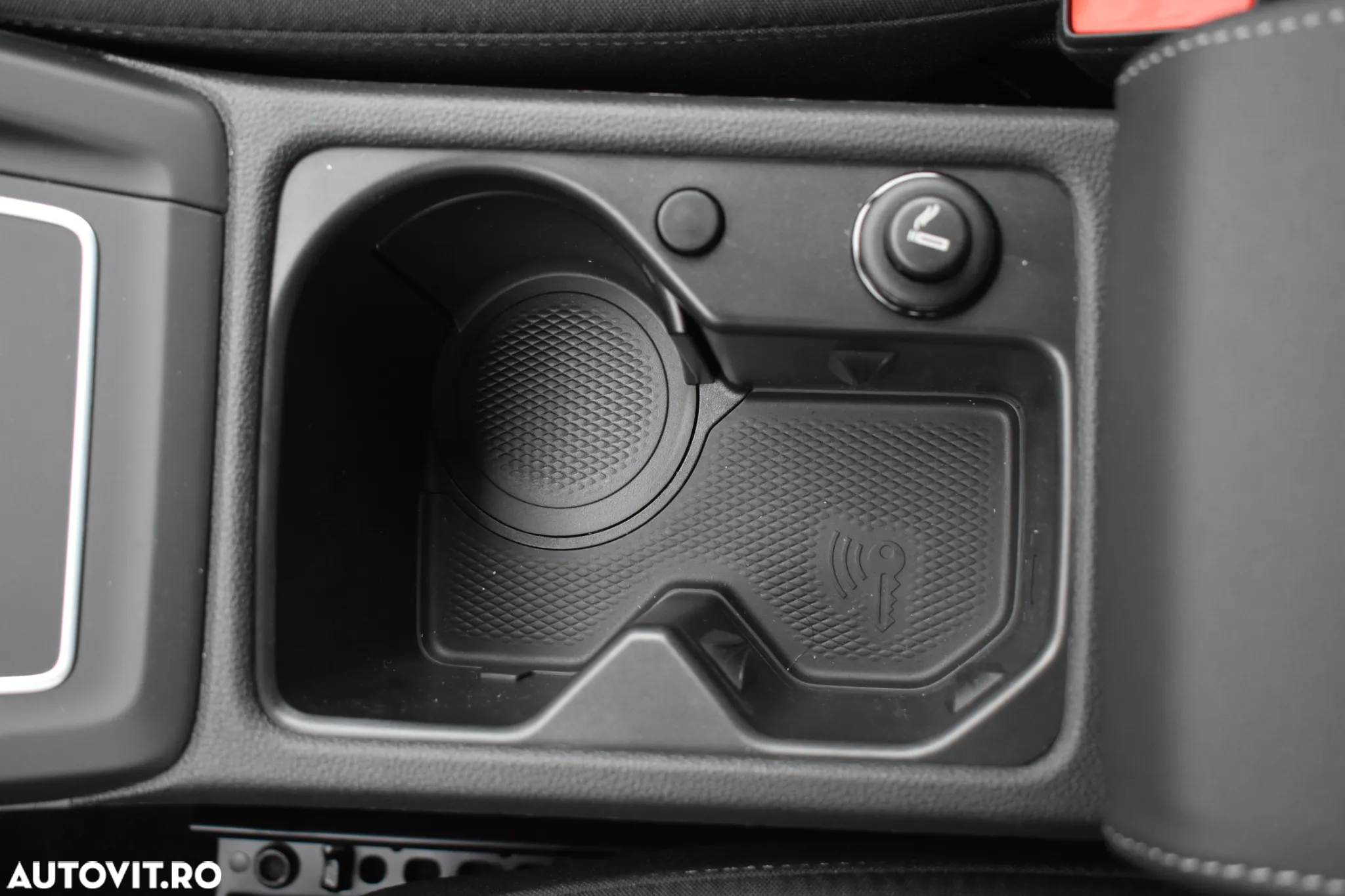 Volkswagen Golf - 28