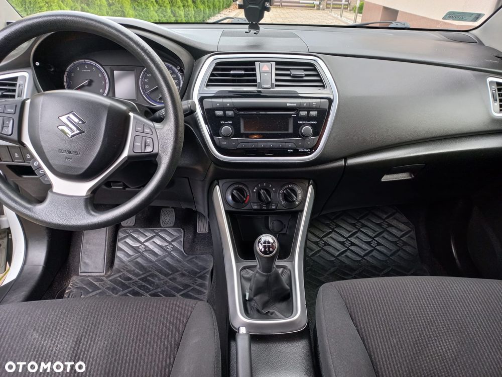 Suzuki SX4 S-Cross 1.0 T Comfort - 5