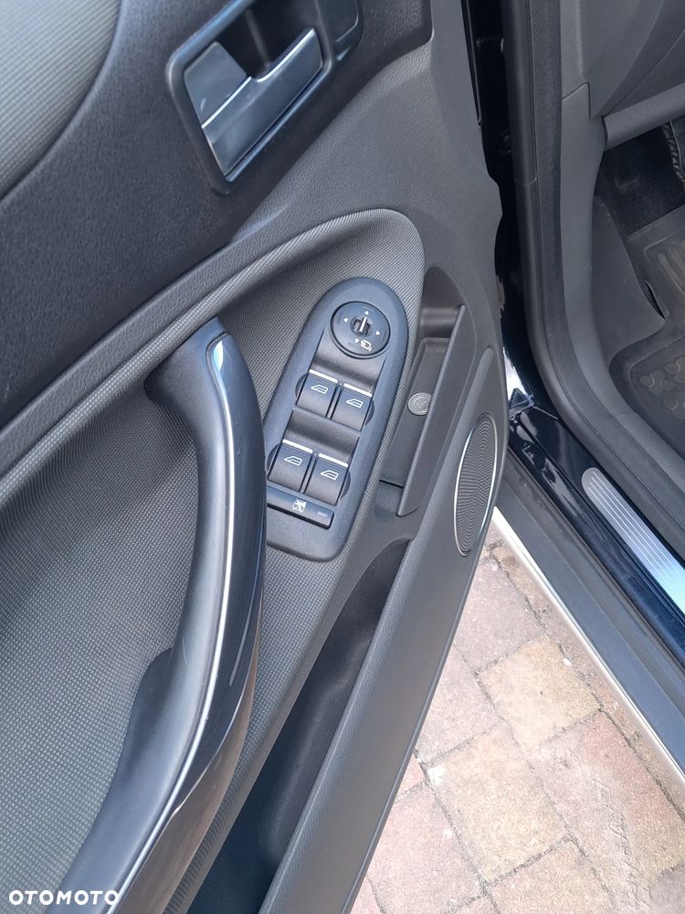 Ford Kuga 2.0 TDCi Titanium FWD - 17