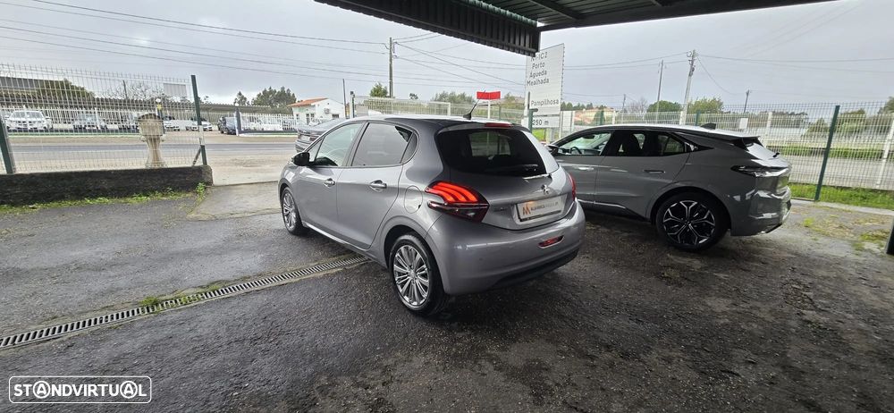 Peugeot 208 1.5 BlueHDi Signature - 8