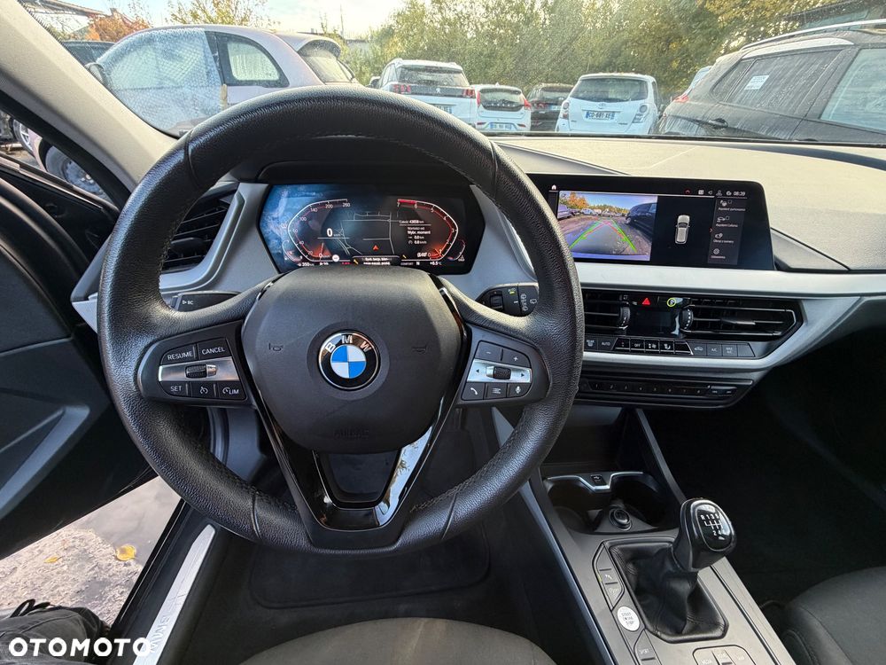 BMW Seria 1 - 14
