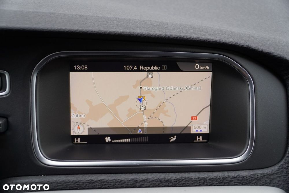 Volvo V40 T2 Geartronic Momentum - 19