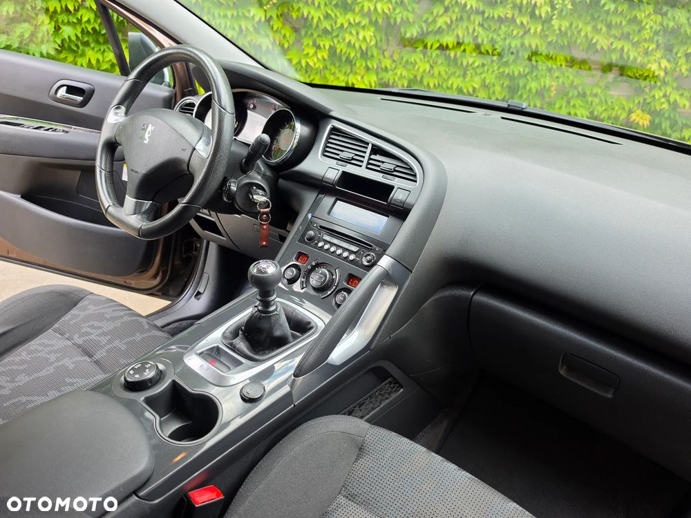 Peugeot 3008 1.6 HDi Style - 12