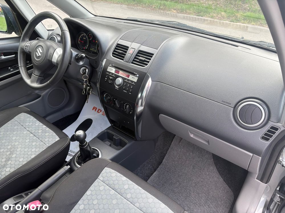 Suzuki SX4 - 22