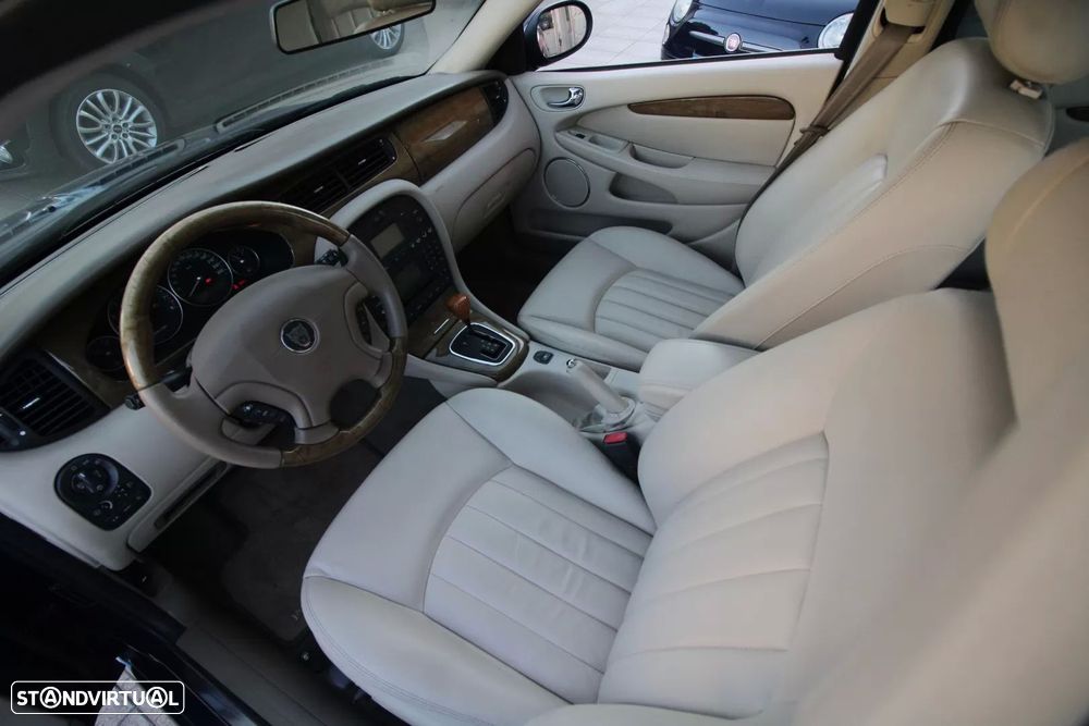 Jaguar X-Type - 9