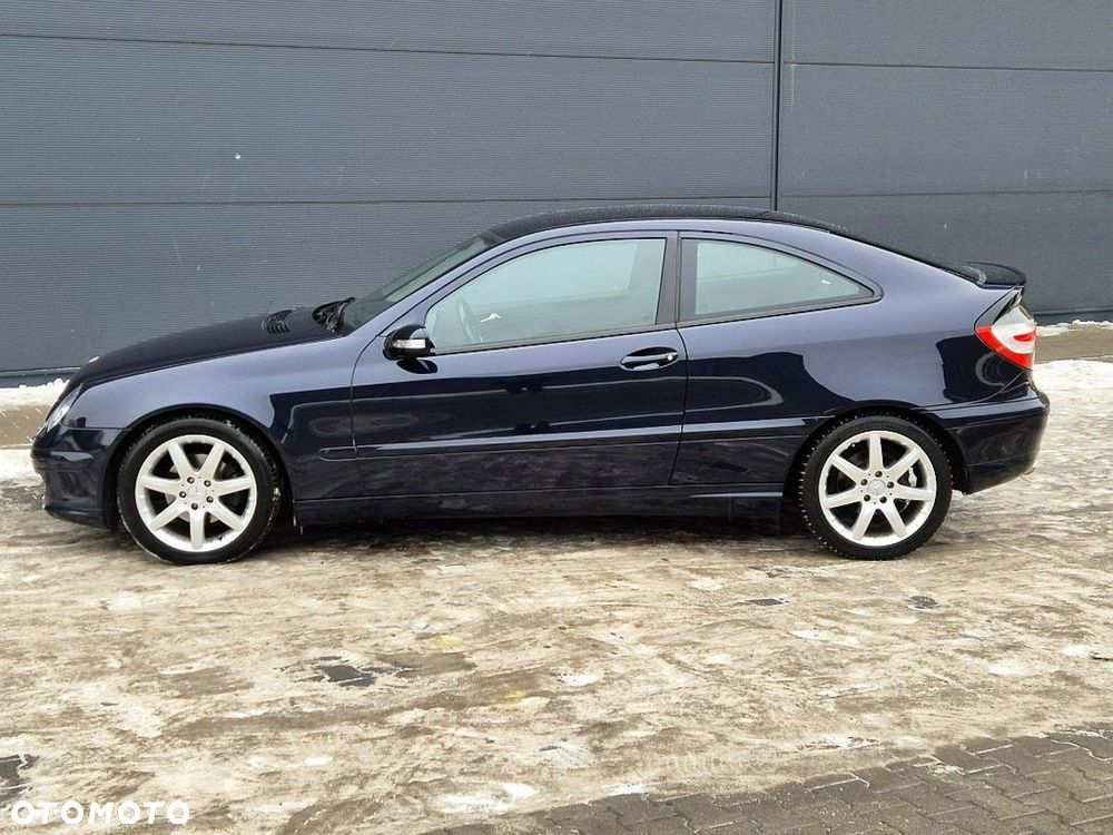 Mercedes-Benz Klasa C 180 Kompressor Sportcoupe - 9