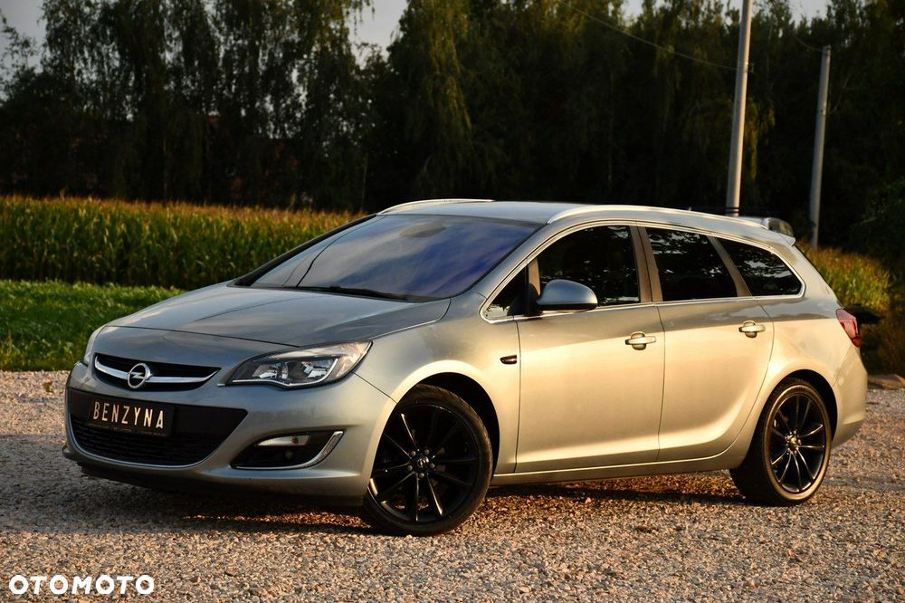 Opel Astra 1.4 Turbo Sports Tourer - 2