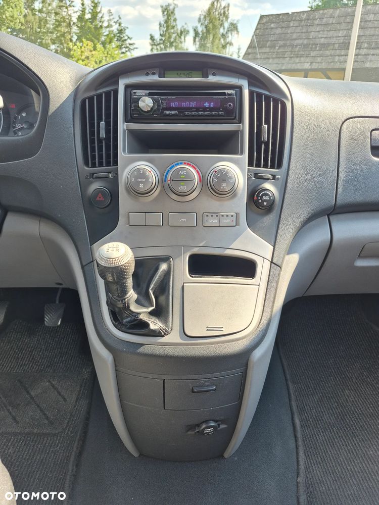 Hyundai H-1 2.5 CRDi Comfort - 13