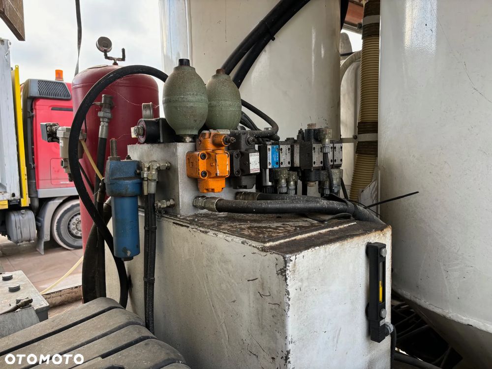 Renault Malowarka Pasów Drogowych / Malowarka Drogowa /THOMAS - 19