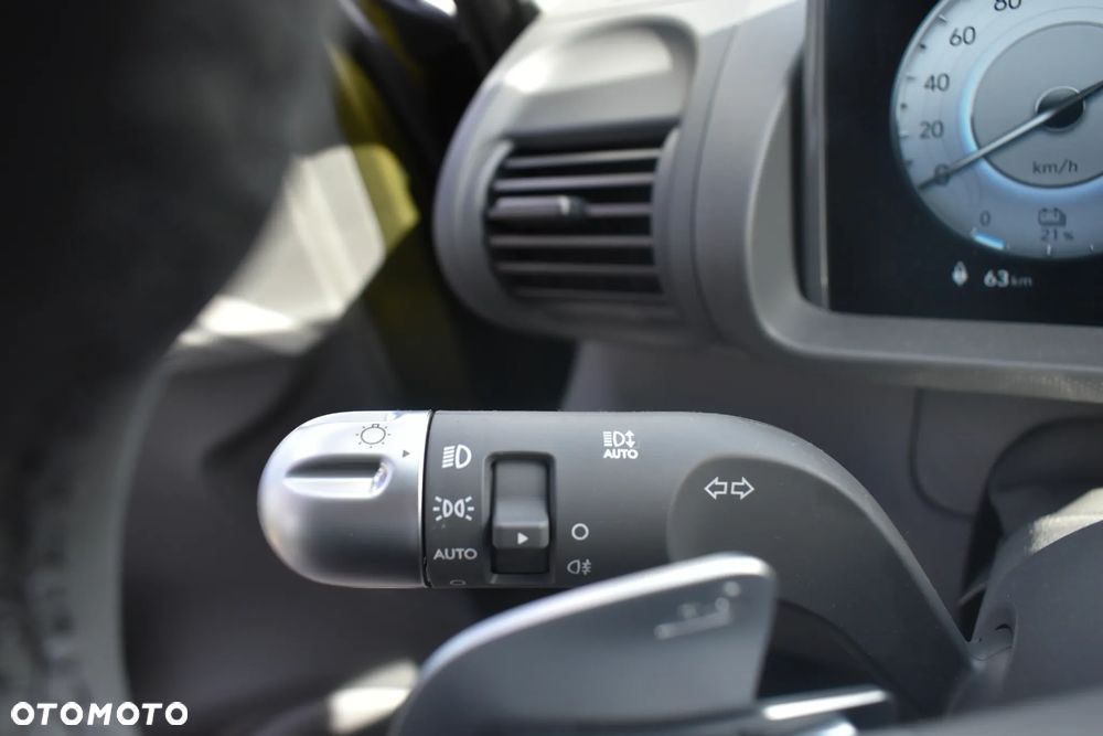 Hyundai Inster 49kWh Cross Smart - 12