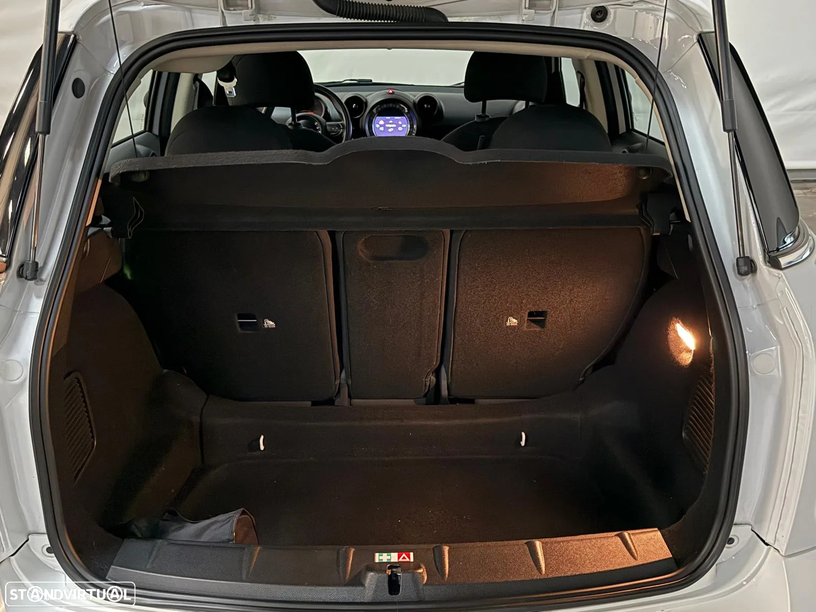 MINI Countryman One D - 7