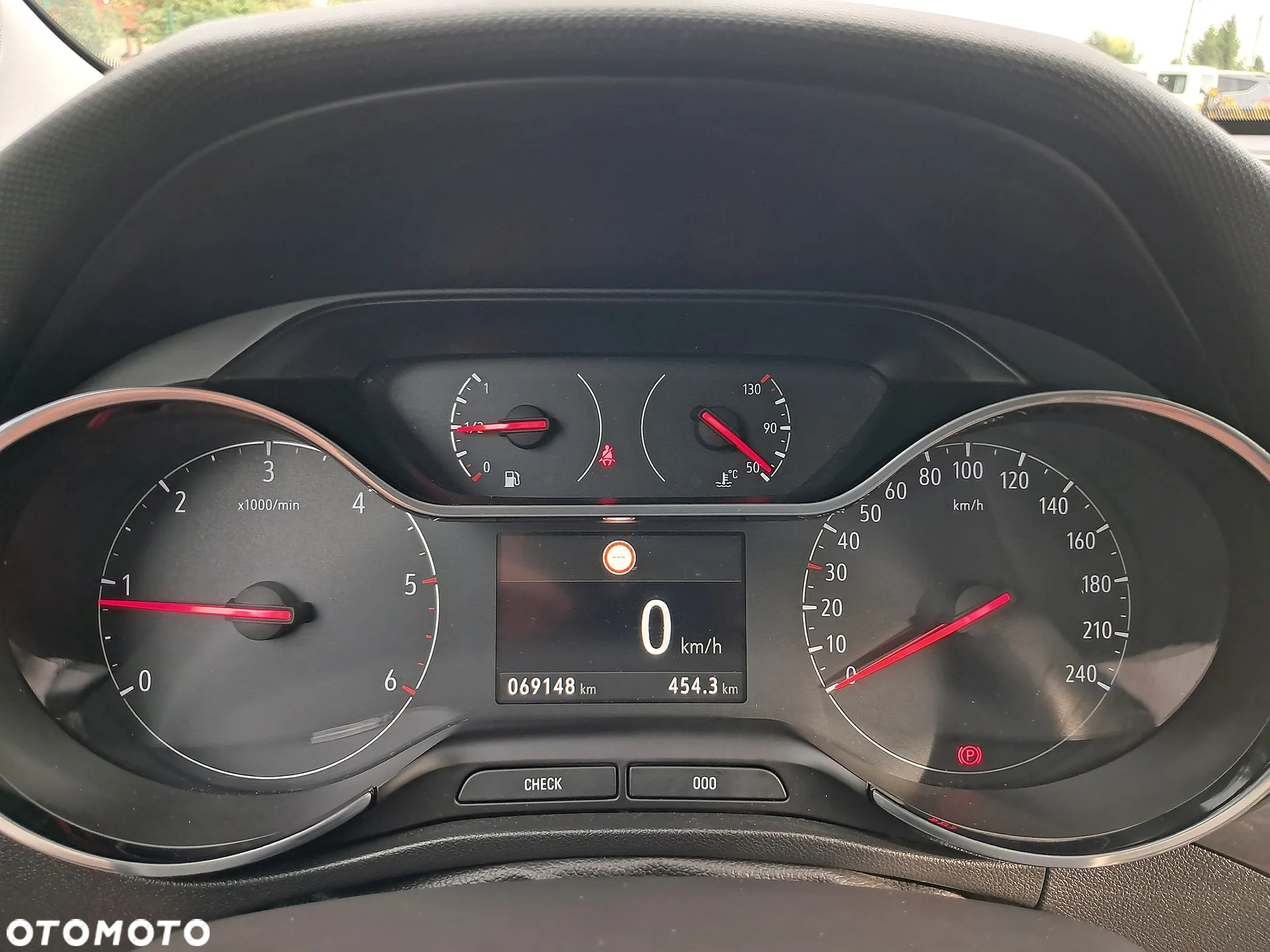 Opel Crossland X - 30