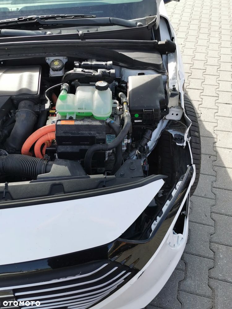 Hyundai IONIQ Hybrid 1.6 GDI Premium - 24