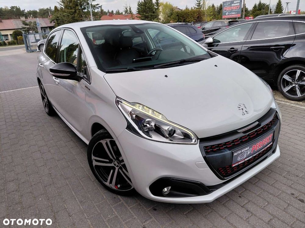 Peugeot 208 - 4