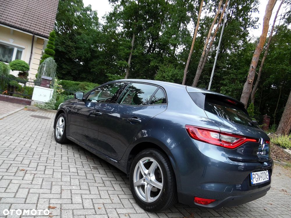 Renault Megane ENERGY TCe 100 PLAY - 6