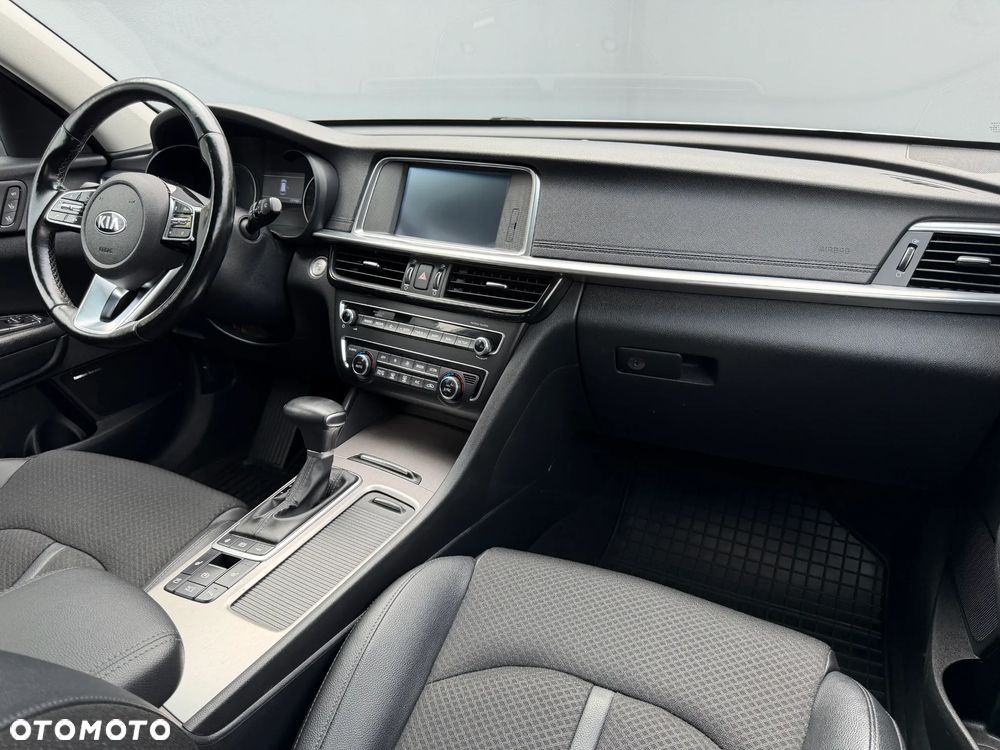 Kia Optima Plug-in Hybrid - 24