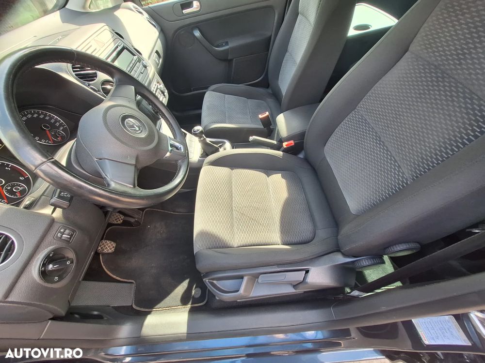Volkswagen Golf Plus - 11