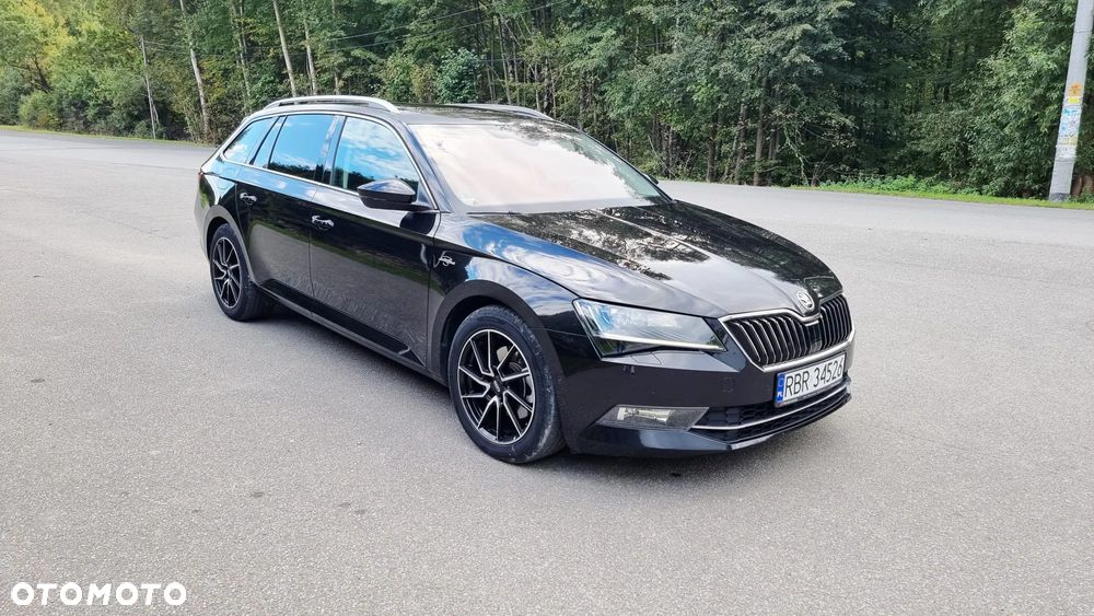 Skoda Superb Combi 2.0 TDI DSG Premium Edition - 24
