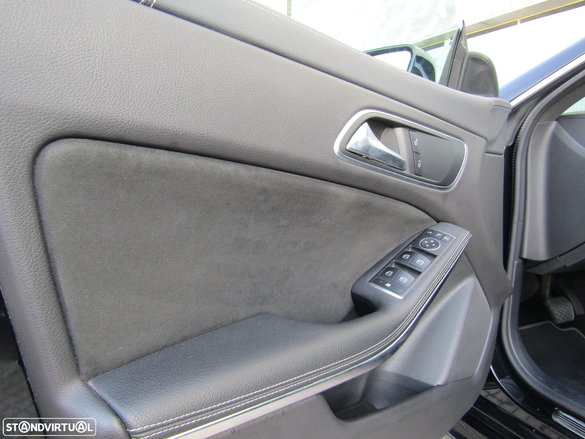 Mercedes-Benz CLA 200 d Shooting Brake AMG Line Aut. - 11