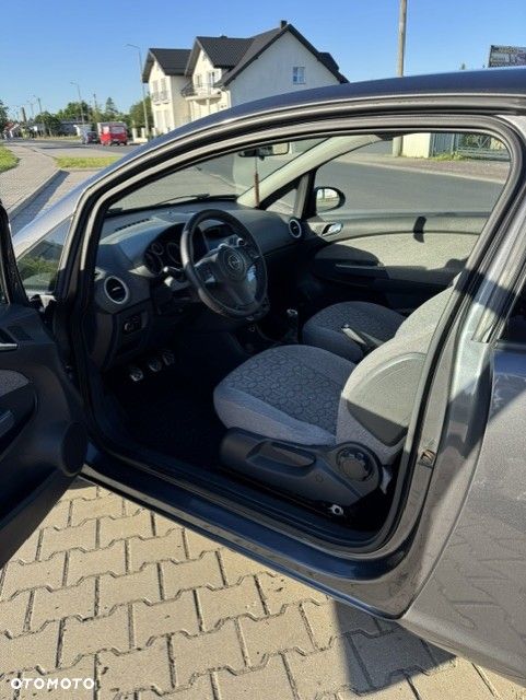 Opel Corsa - 4