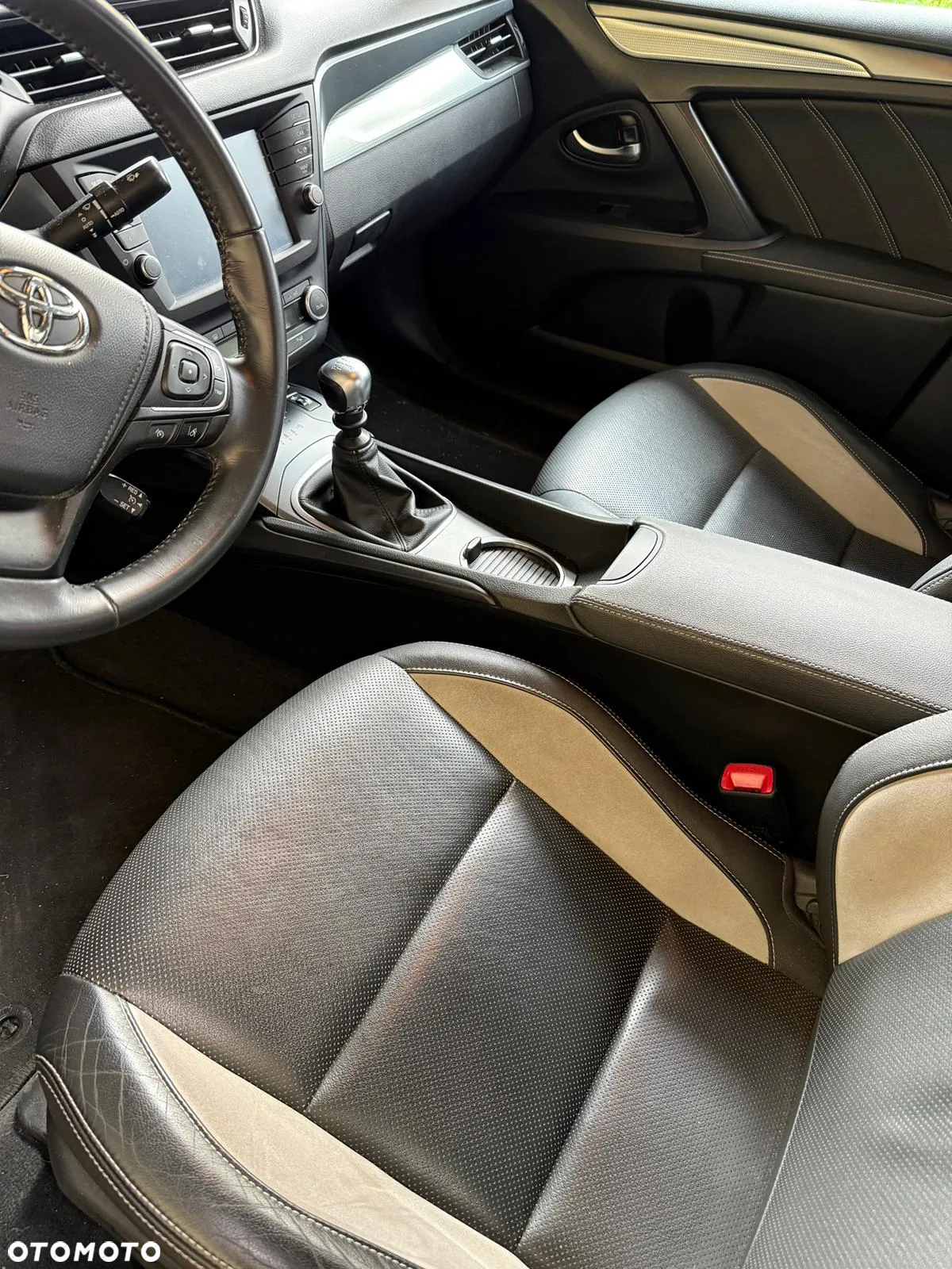 Toyota Avensis 1.8 Prestige - 20