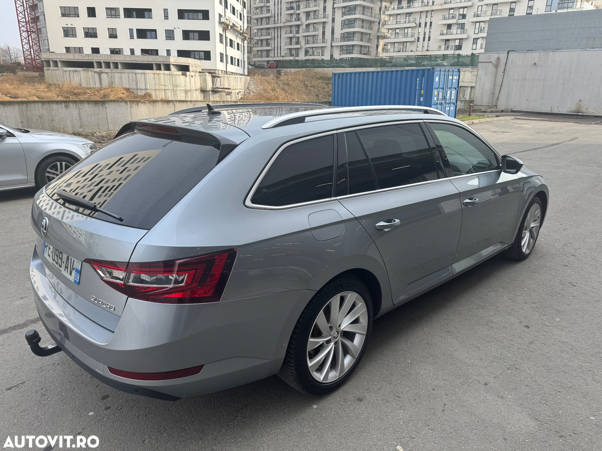 Skoda Superb Combi 2.0 TDI DSG Premium Edition - 3