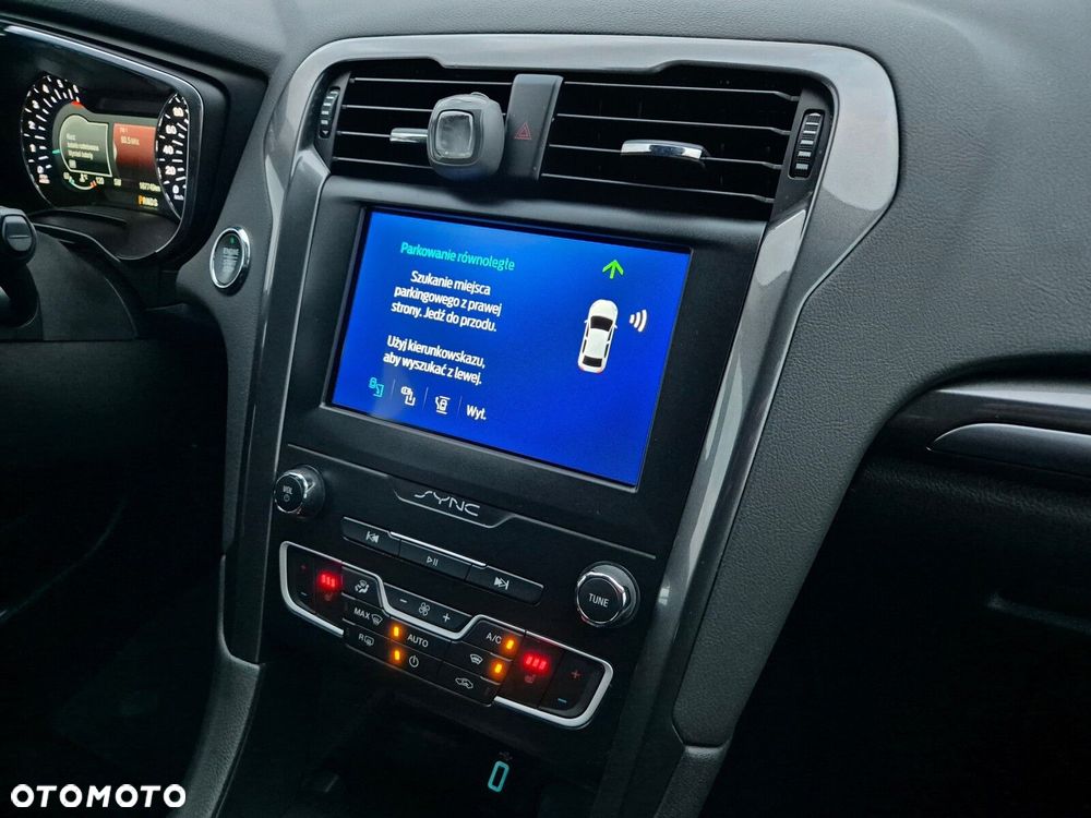 Ford Mondeo - 25