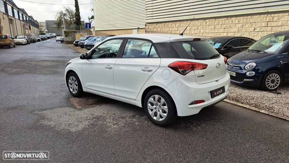 Hyundai i20 1.1 CRDi Access+Bluetooth - 5