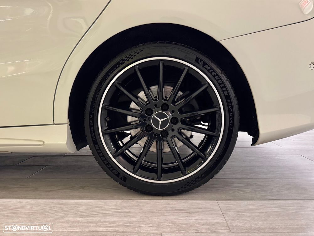 Mercedes-Benz CLA 200 d Shooting Brake AMG Line - 15