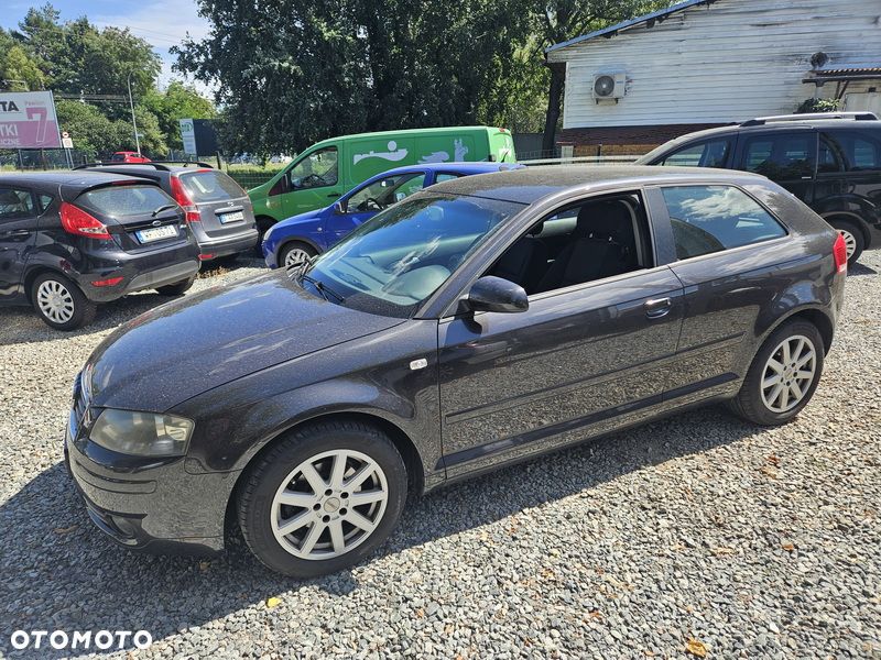 Audi A3 3-drzwiowe 1.6 Attraction - 1