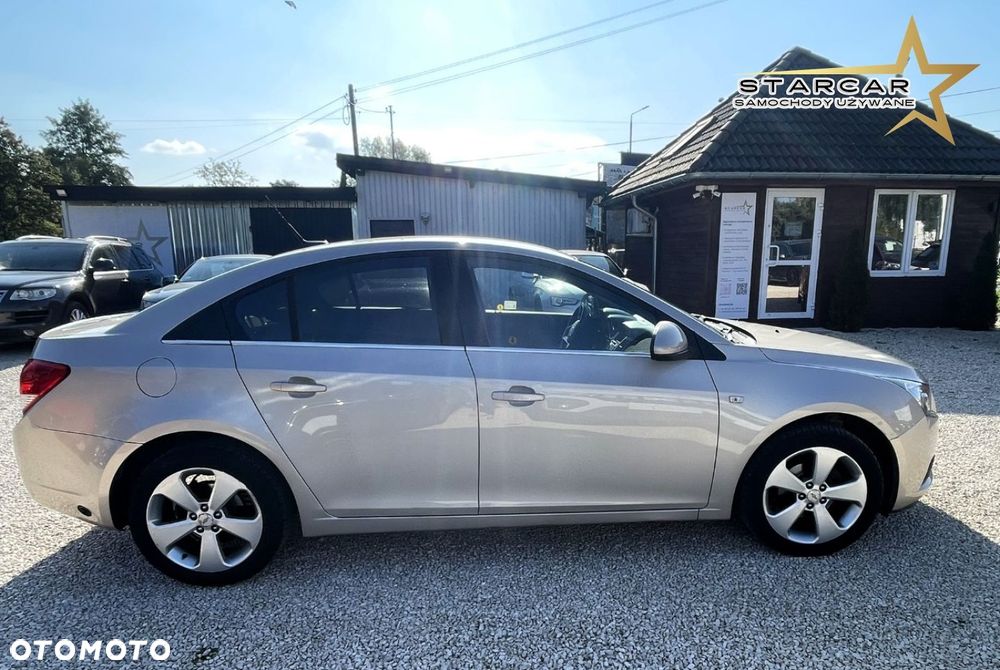 Chevrolet Cruze - 4
