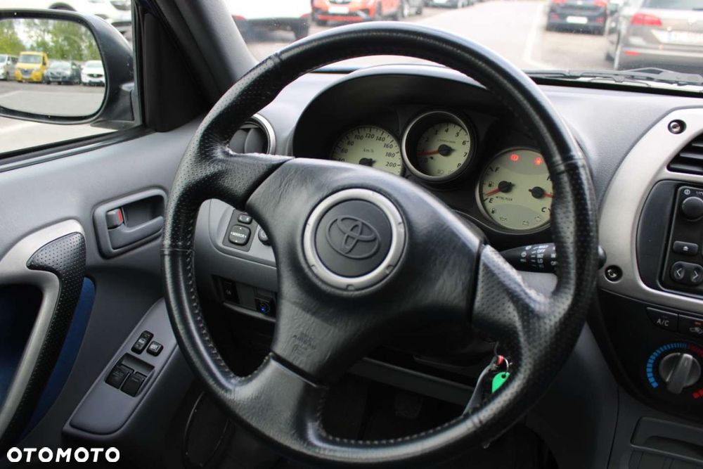 Toyota RAV4 - 34