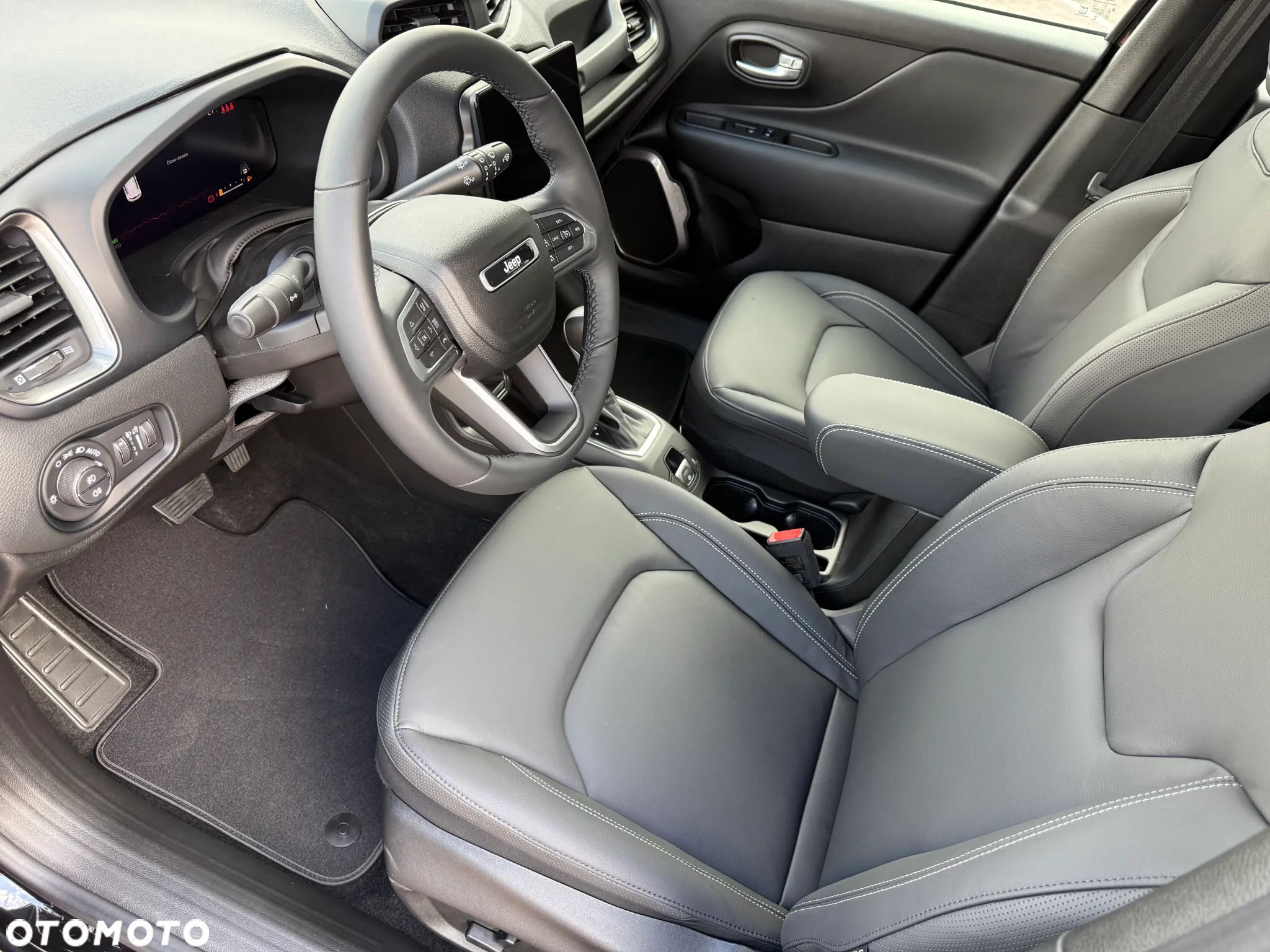 Jeep Renegade 1.5 T4 mHEV Summit FWD S&S DCT - 11