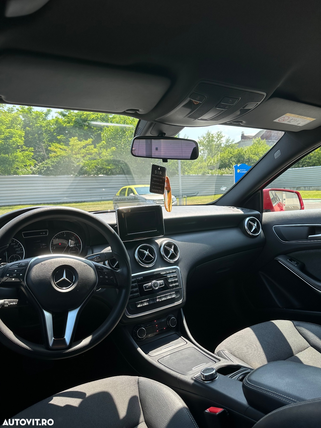 Mercedes-Benz A - 9