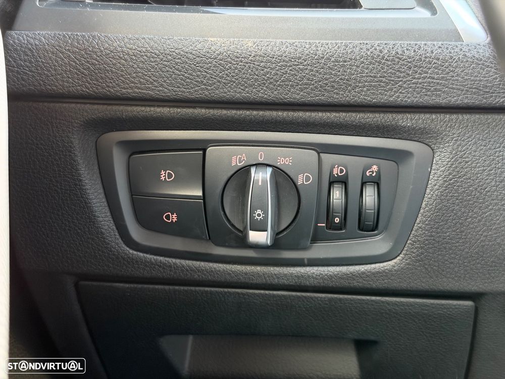 BMW 116 d Pack M Auto - 23