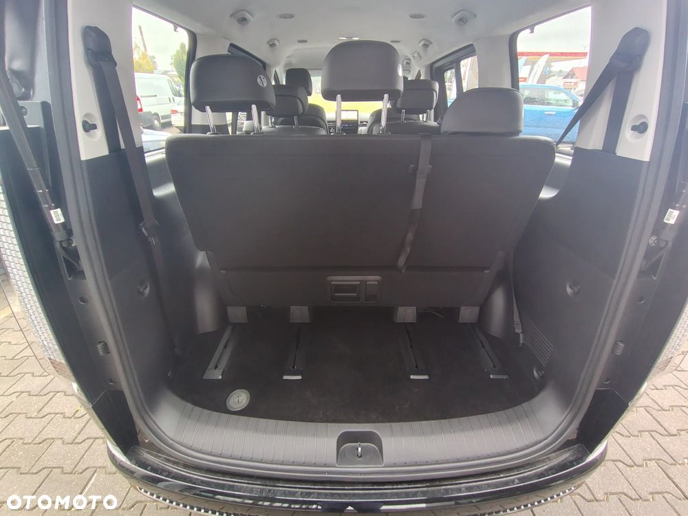 Hyundai Staria 1.6 T-GDI HEV Luxury - 27