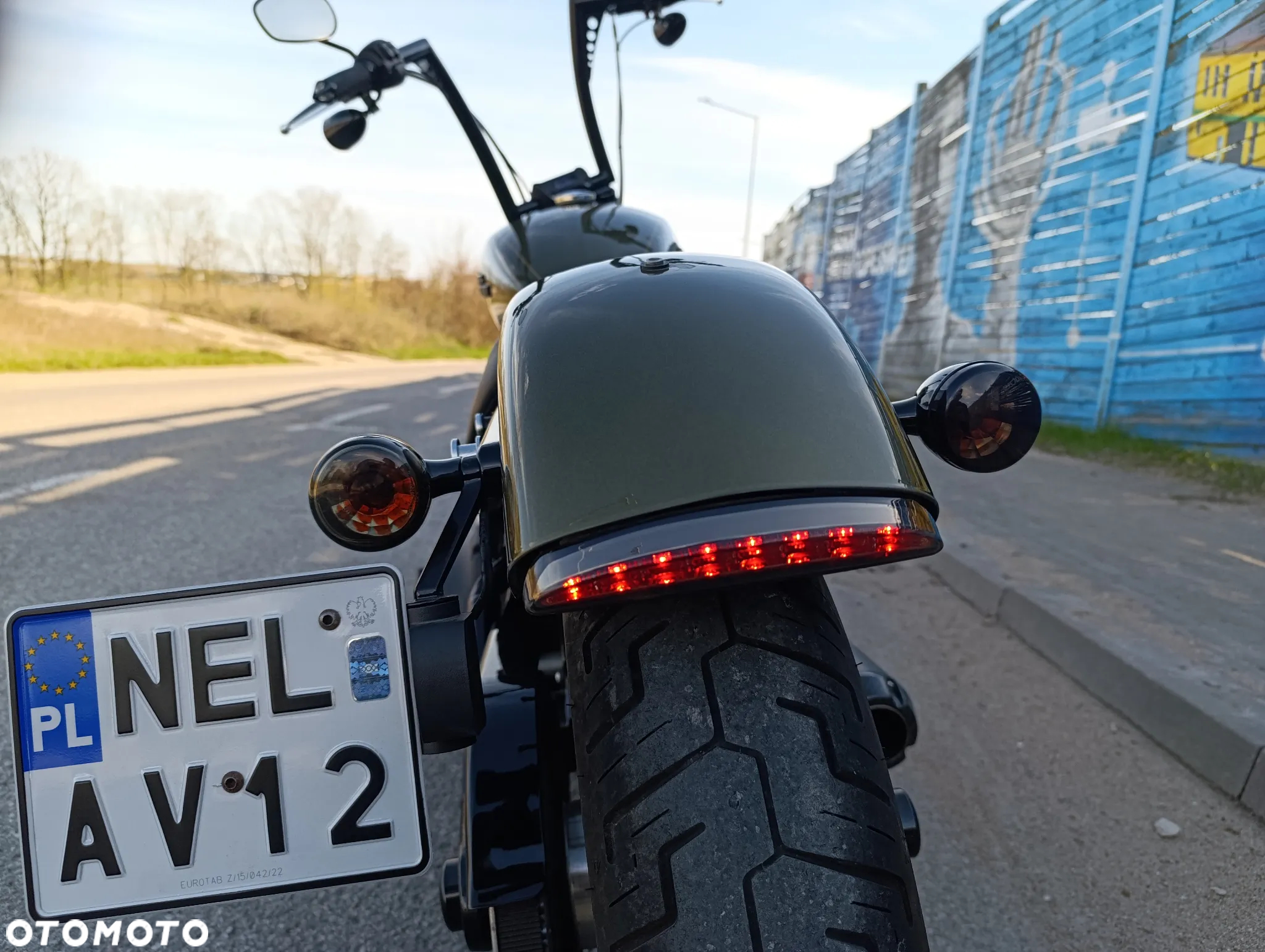 Harley-Davidson Softail Street Bob - 6