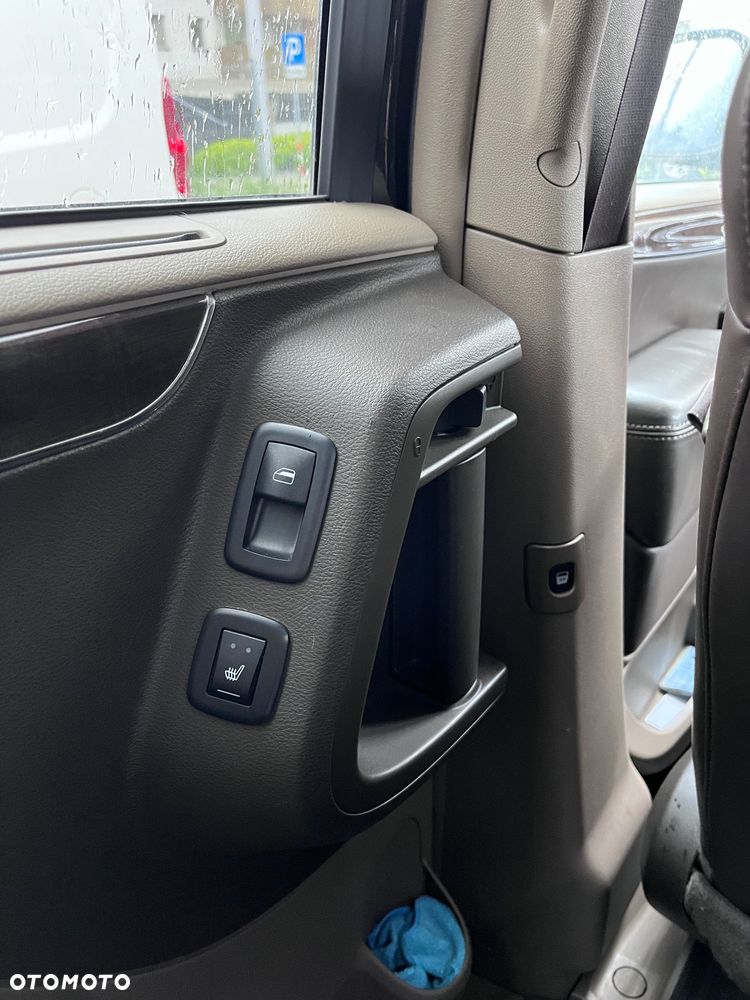 Lancia Voyager 3.6 Platinum - 9