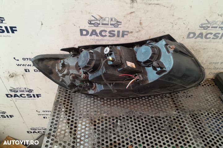 Far stanga Hyundai Santa Fe CM [2006 - 2010] Crossover 2.2 CRDi AT (1 - 4