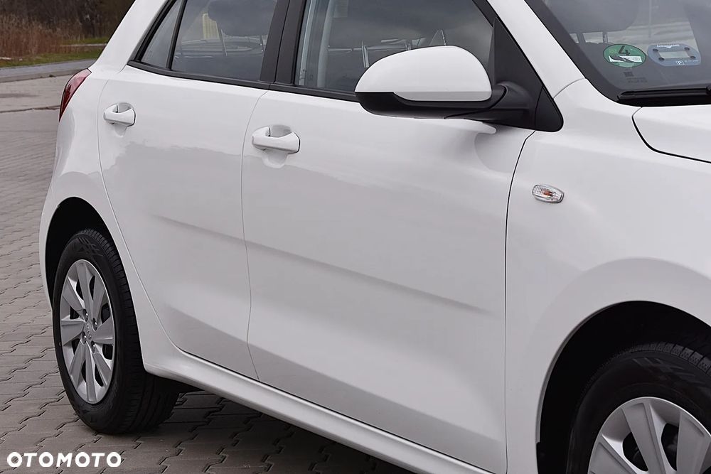 Kia Rio 1.2 L - 28