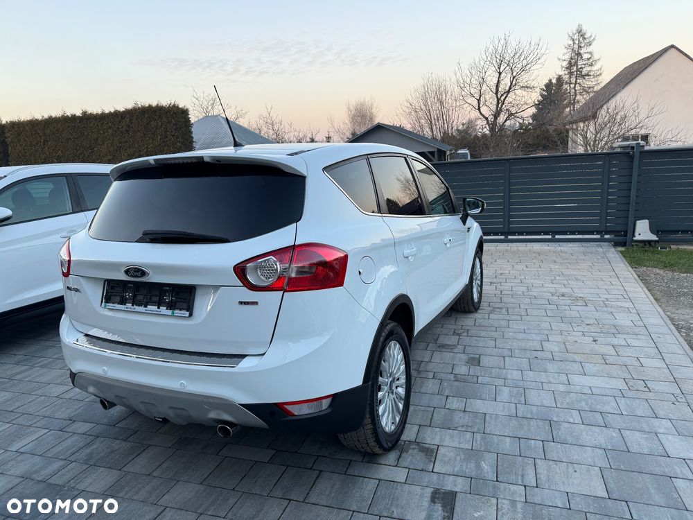 Ford Kuga 2.0 TDCi 4x4 Titanium - 4